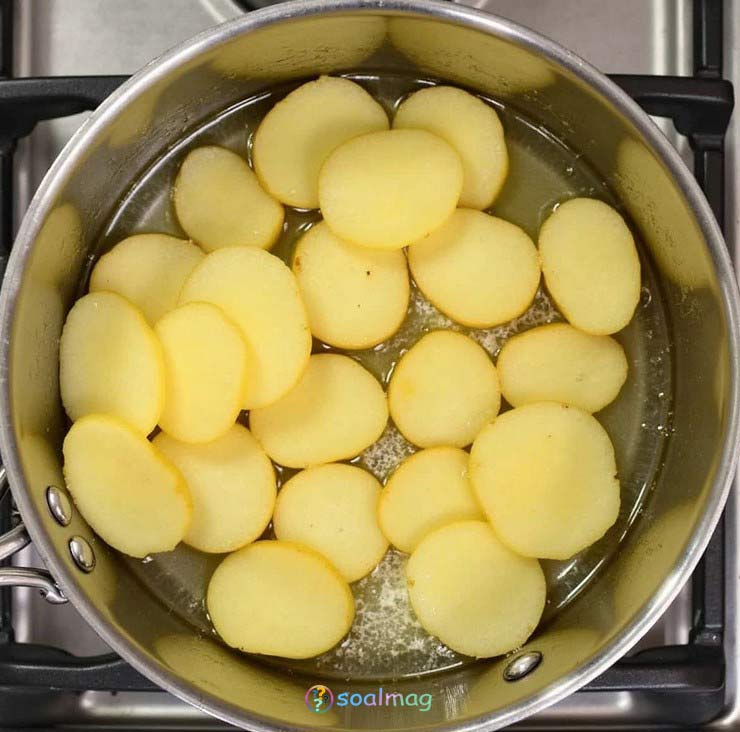 سرخ کردن چیپسها در خانه